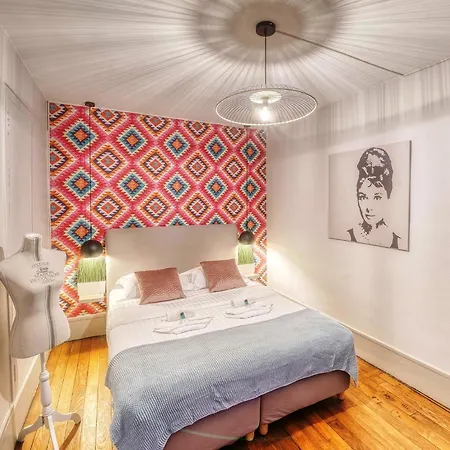 Best Location Near The Arc De Triomphe *